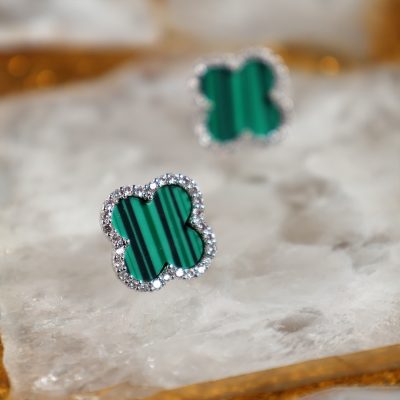 Green Pattern Clover-Silver Free