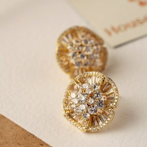 Flower Diamond Earrings-Gold