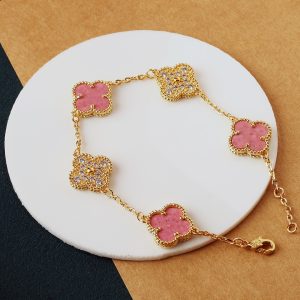 Pink Diamond Clover-Bracelet